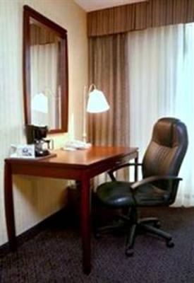 фото отеля Hampton Inn by Hilton Niagara Falls-North Of The Falls