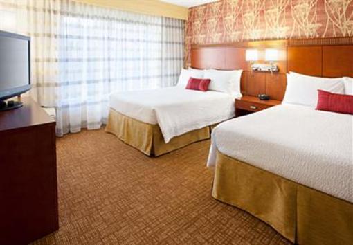 фото отеля Courtyard by Marriott Sacramento Rancho Cordova