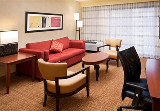 фото отеля Courtyard by Marriott Sacramento Rancho Cordova
