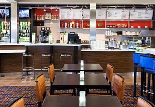 фото отеля Courtyard by Marriott Sacramento Rancho Cordova