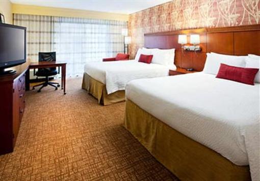 фото отеля Courtyard by Marriott Sacramento Rancho Cordova