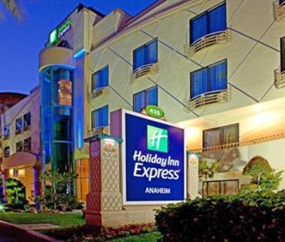 фото отеля Holiday Inn Express Anaheim Maingate