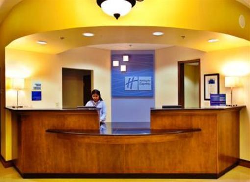 фото отеля Holiday Inn Express Waterloo