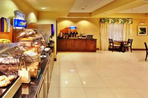 фото отеля Holiday Inn Express Waterloo