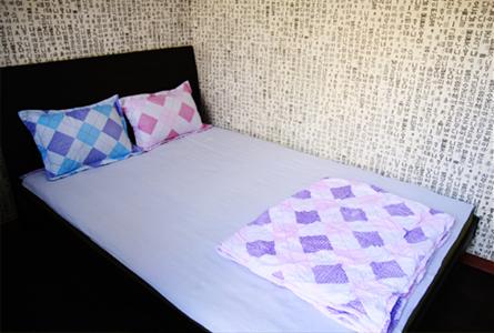 фото отеля Kim's Hongdae Guesthouse - Mr. Kim's Branch