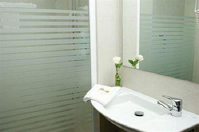 фото отеля Hotel Cisneros