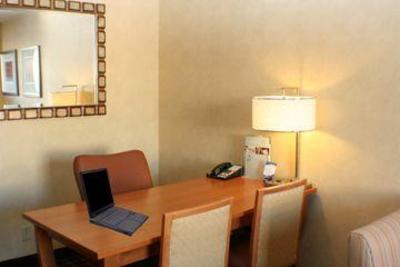 фото отеля Doubletree Guest Suites Washington D.C.
