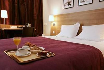 фото отеля Kyriad Paris La Defense