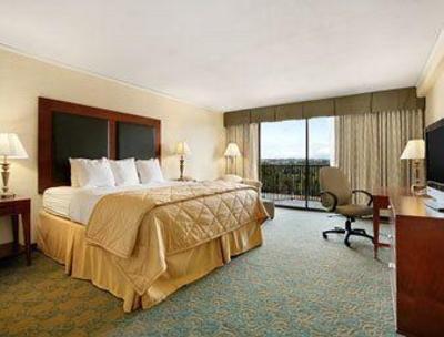 фото отеля Baymont Inn and Suites Bremerton/Silverdale, WA