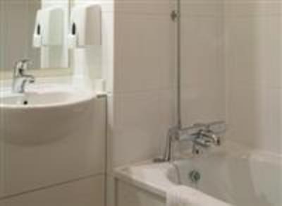 фото отеля Premier Inn Charing Cross Glasgow