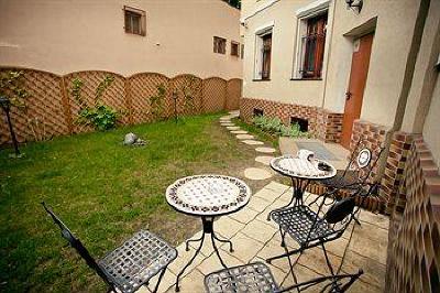 фото отеля Akira Bed & Breakfast