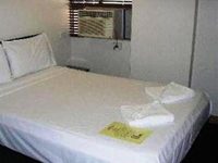 Explorers Inn Hotel