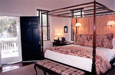 фото отеля The Rhett House Inn