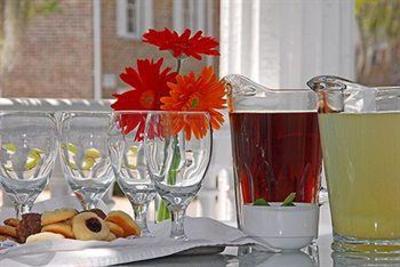 фото отеля The Rhett House Inn