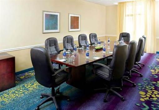 фото отеля Courtyard by Marriott Waterbury Downtown