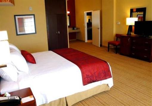 фото отеля Courtyard by Marriott Waterbury Downtown