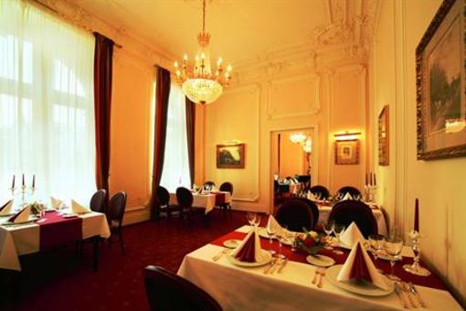 фото отеля Savoy Westend Hotel