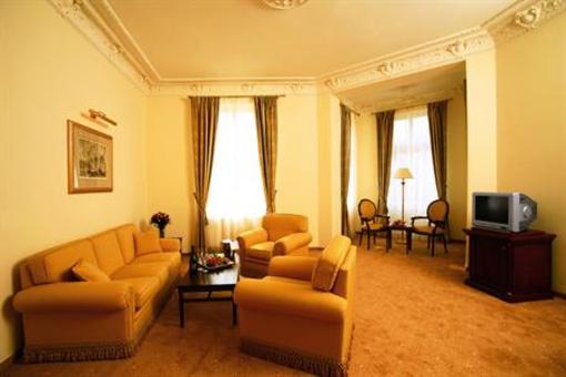 фото отеля Savoy Westend Hotel