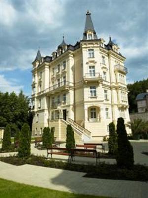 фото отеля Savoy Westend Hotel