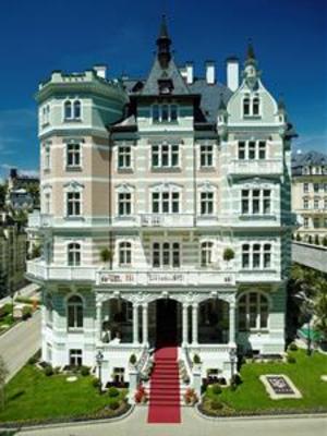 фото отеля Savoy Westend Hotel