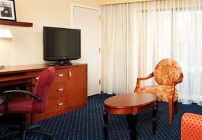 фото отеля Courtyard by Marriott Irvine John Wayne Airport Orange County