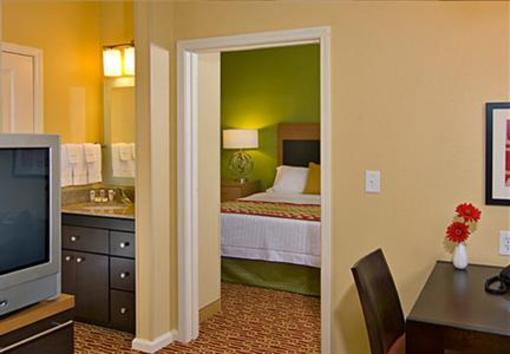 фото отеля Towneplace Suites Kalamazoo