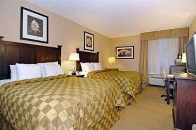 фото отеля Comfort Inn & Suites Paramus NJ