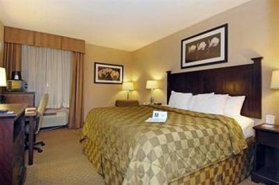 фото отеля Comfort Inn & Suites Paramus NJ