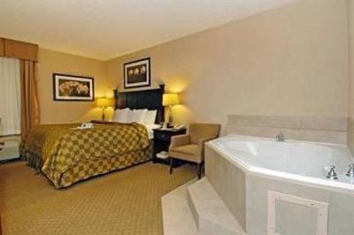 фото отеля Comfort Inn & Suites Paramus NJ