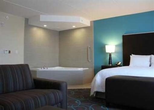 фото отеля Hampton Inn by Hilton Winnipeg Airport