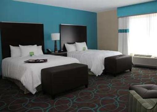 фото отеля Hampton Inn by Hilton Winnipeg Airport