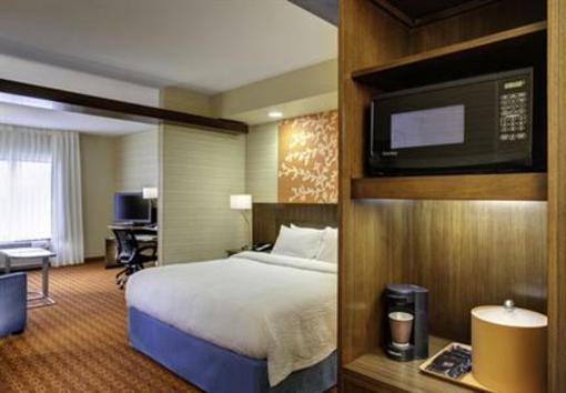 фото отеля Fairfield Inn and Suites Houston The Woodlands