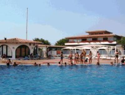 фото отеля Apartamentos Bon Repos
