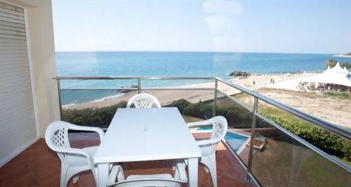 фото отеля Apartamentos Bon Repos