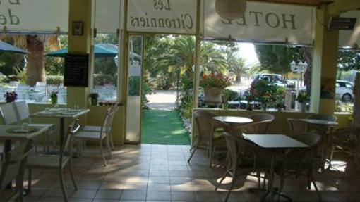 фото отеля Hotel Les Citronniers Hyeres
