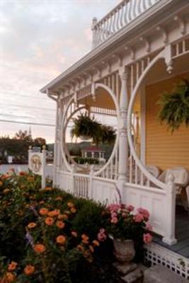 фото отеля Mahone Bay Bed and Breakfast