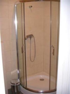 фото отеля Comfy Backpackers