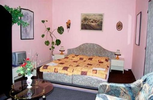фото отеля Hotel Aldek