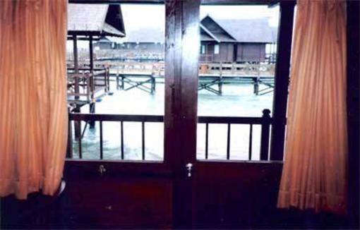 фото отеля Pulau Ayer Resort & Cottages