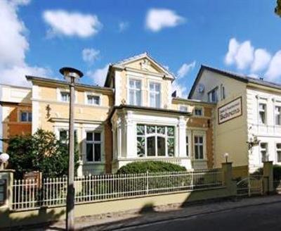 фото отеля Hotel & Restaurant Behrens