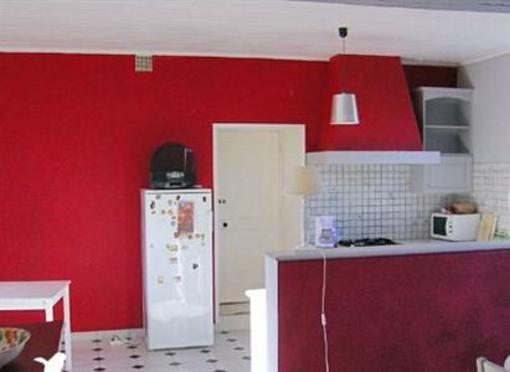 фото отеля Domaine De La Laigne Cottages Asnieres-la-Giraud