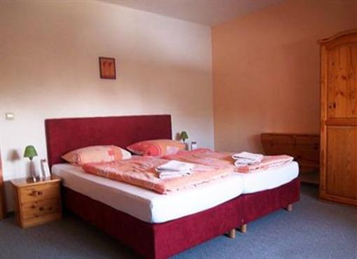 фото отеля Landhotel Zum Baggernpuhl Nauen