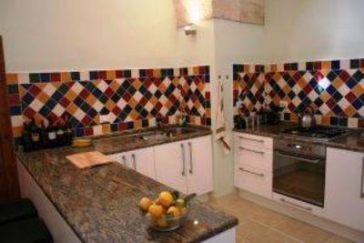 фото отеля Jonan Apartment Cutrofiano