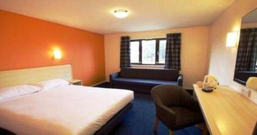 фото отеля Travelodge Hartlebury