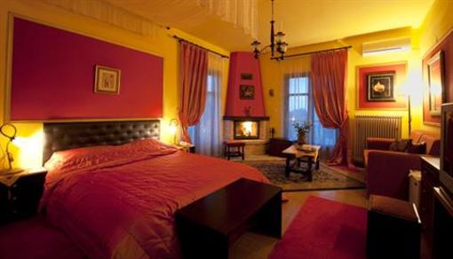 фото отеля Pezoula Hotel