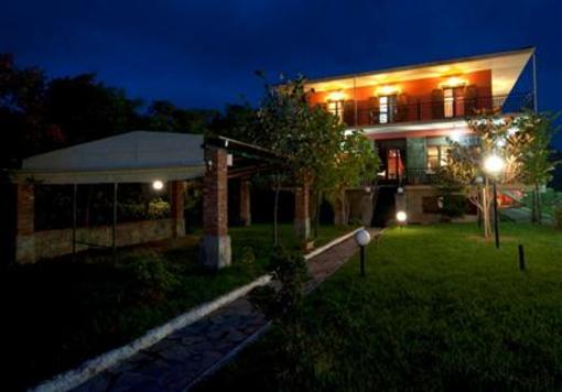 фото отеля Pezoula Hotel