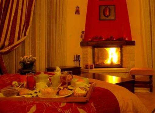 фото отеля Pezoula Hotel