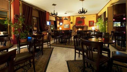 фото отеля Pezoula Hotel