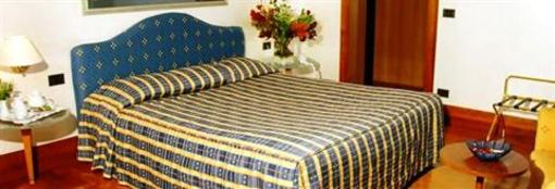 фото отеля Hotel Luna Fontanafredda