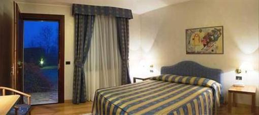 фото отеля Hotel Luna Fontanafredda